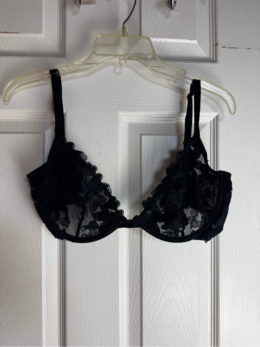 Victoria secret Black Lace Underwire Bra - Women Intimates & Sleepwear